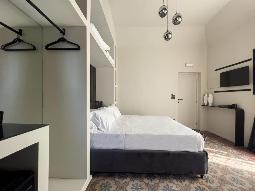 Vicolo San Gaetano -Luxury Rooms- คาตาเนีย ภายนอก รูปภาพ