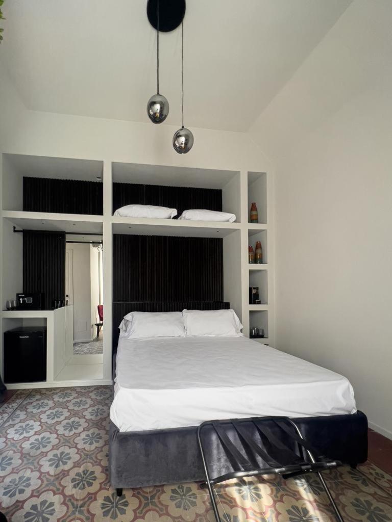 Vicolo San Gaetano -Luxury Rooms- คาตาเนีย ภายนอก รูปภาพ