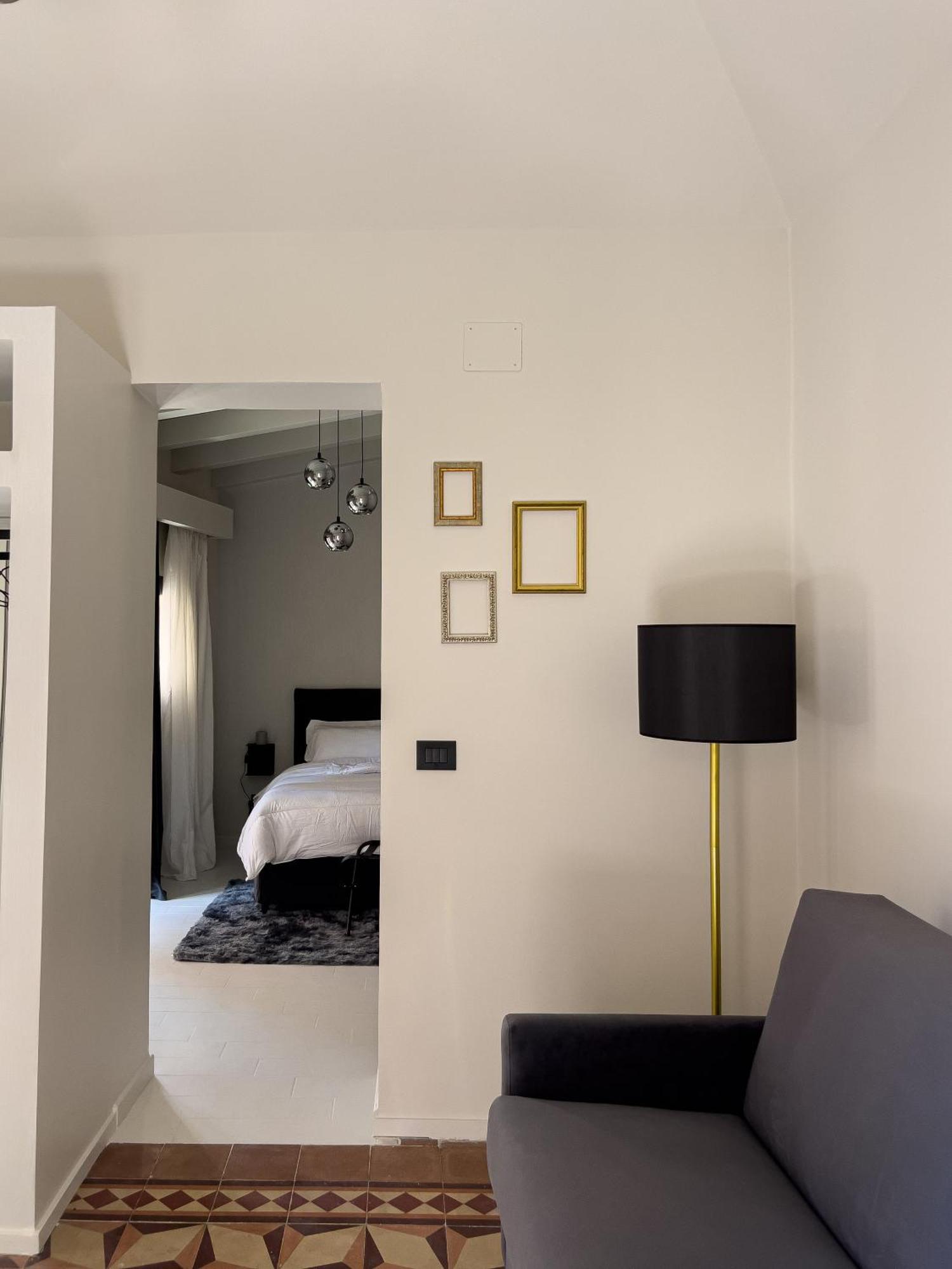 Vicolo San Gaetano -Luxury Rooms- คาตาเนีย ภายนอก รูปภาพ