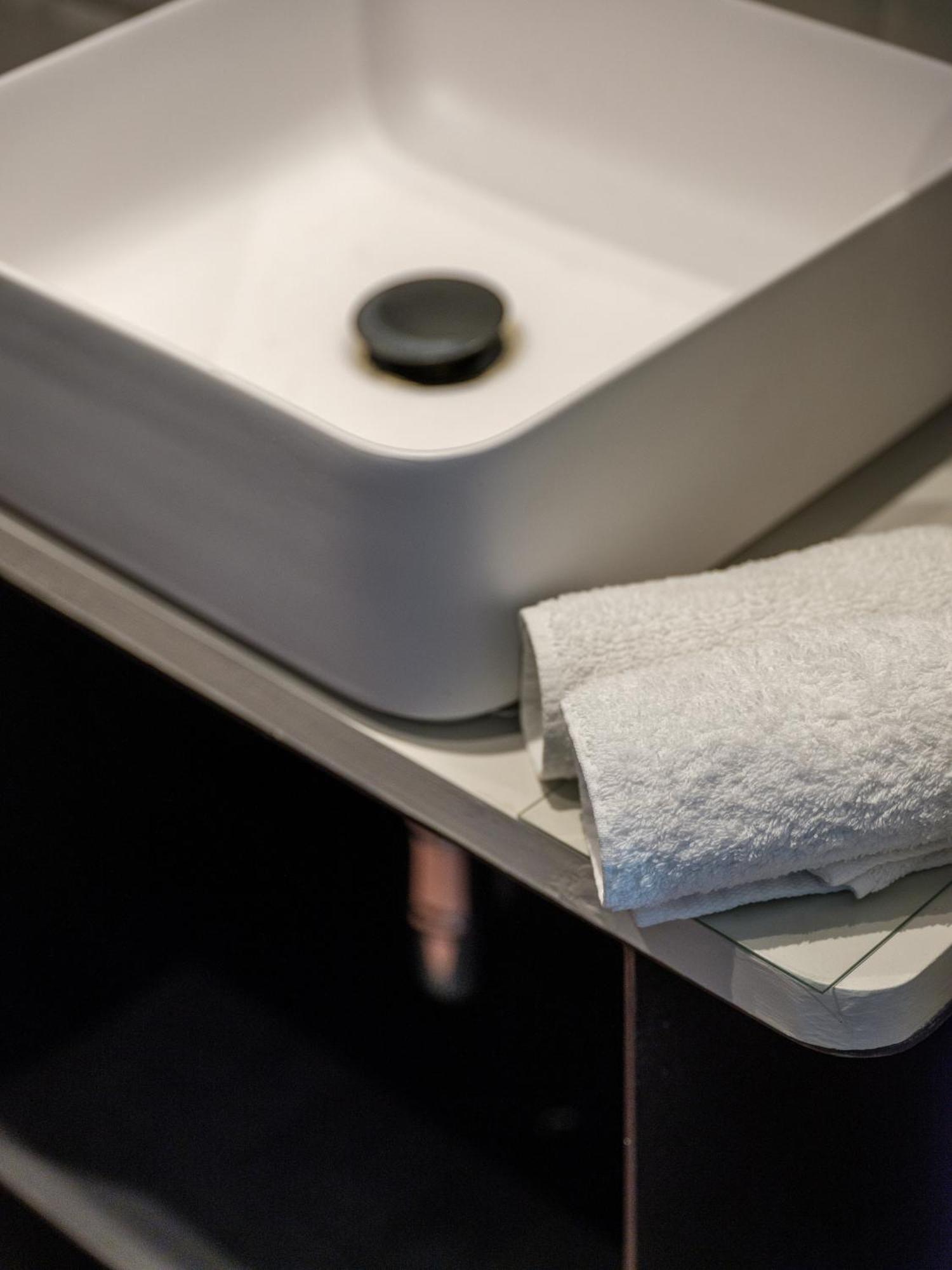 Vicolo San Gaetano -Luxury Rooms- คาตาเนีย ภายนอก รูปภาพ