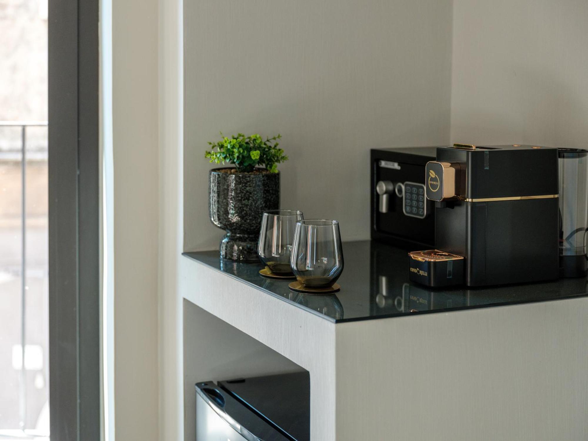 Vicolo San Gaetano -Luxury Rooms- คาตาเนีย ภายนอก รูปภาพ